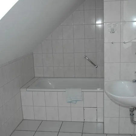 Konigszinne מלון 3*